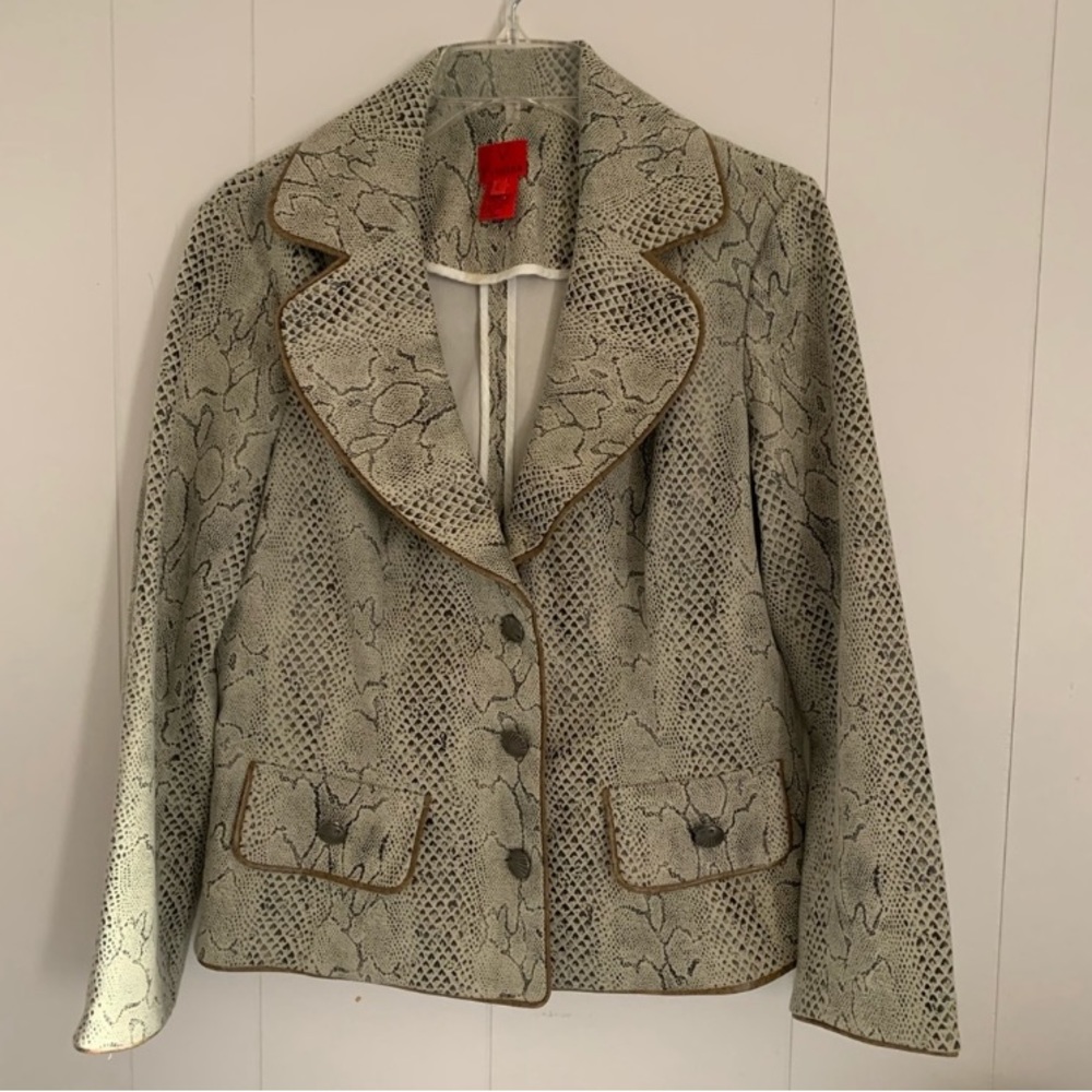 Excellent Preowned Condition V Cristina Jacket Size L. Very Cute and comfortable